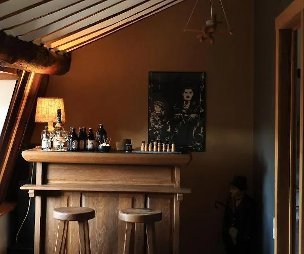 A La Caravelle Chaineux